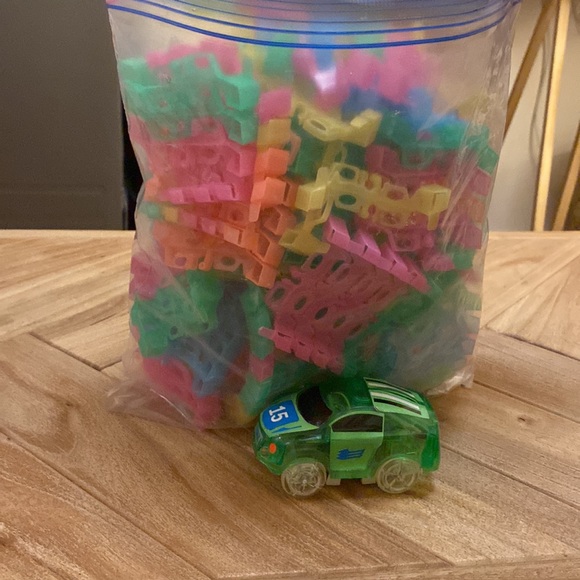 Color Tracks - Picture 2 of 2